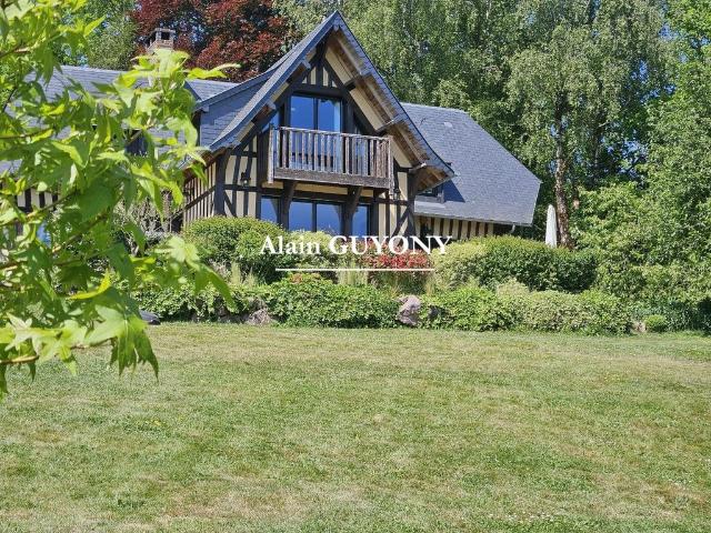 Maison de luxe de 5 pièces en vente à Pont l'Évêque, France