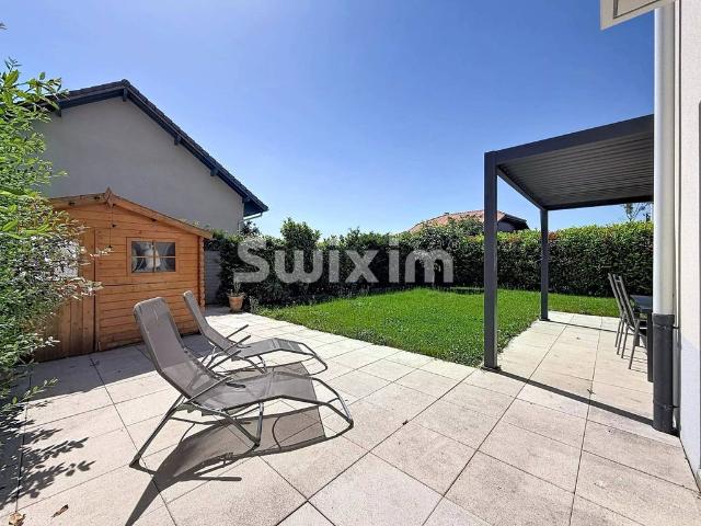 Maison de luxe de 5 pièces en vente à Prévessin Moëns, France