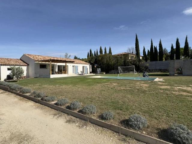 Maison de luxe de 5 pièces en vente à Saint Cannat, France
