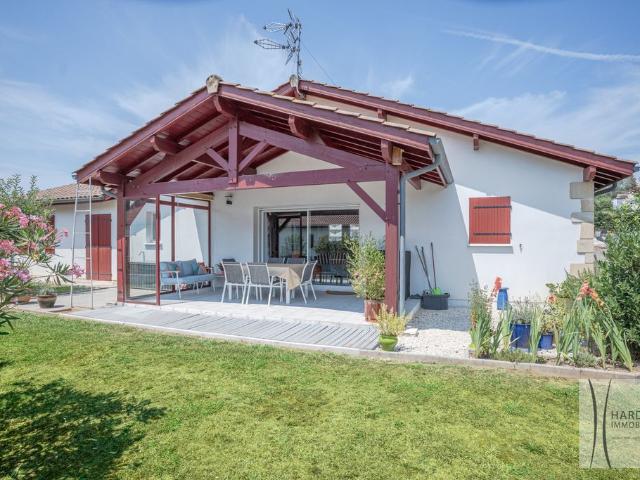 Maison de luxe de 5 pièces en vente à Saint Pée sur Nivelle, Nouvelle Aquitaine