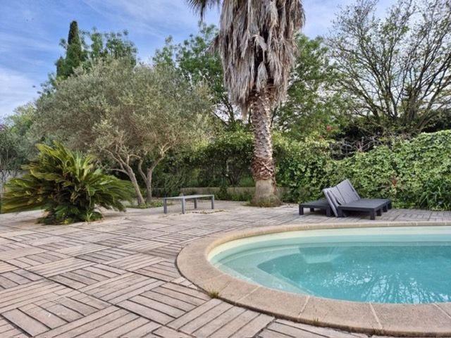 Maison de luxe de 5 pièces en vente à Saint Sériès, France