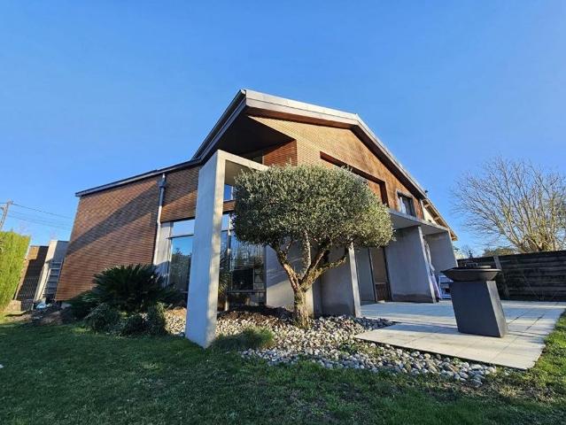 Maison de luxe de 5 pièces en vente à Saint Vincent de Paul, France