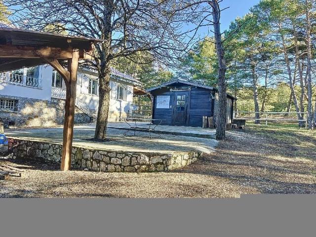 Maison de luxe de 5 pièces en vente à Séranon, France