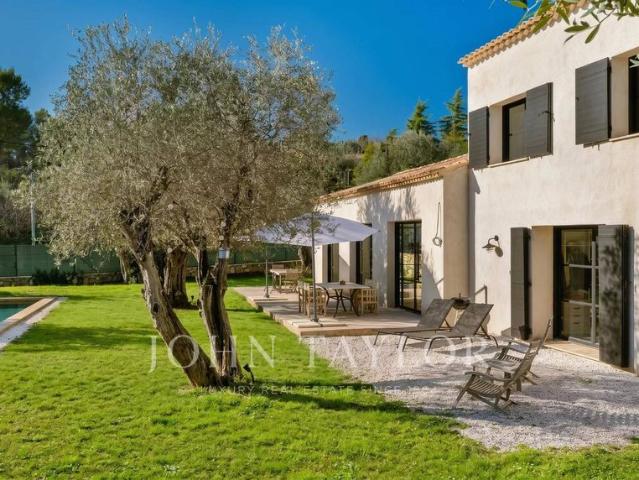 Maison de luxe de 5 pièces en vente à Valbonne, Provence Alpes Côte d'Azur