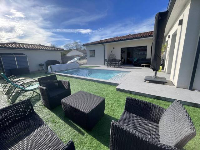 Maison de luxe de 5 pièces en vente à Villate, Occitanie