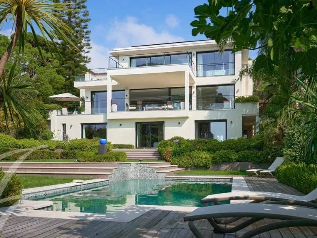 Maison de luxe de 5 pièces en location à Cannes, Provence Alpes Côte d'Azur