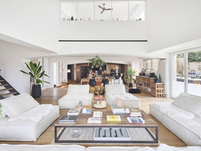 Maison de luxe de 653 m2 en location Jouy en Josas, France