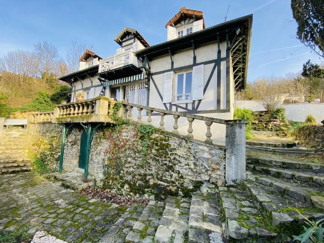 Maison de luxe de 6 chambres en vente à Chennevières sur Marne, France