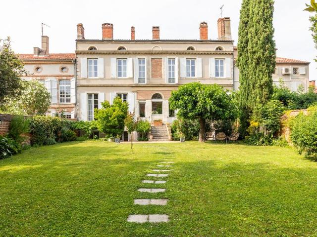 Maison de prestige de 666 m2 en vente Agen, France