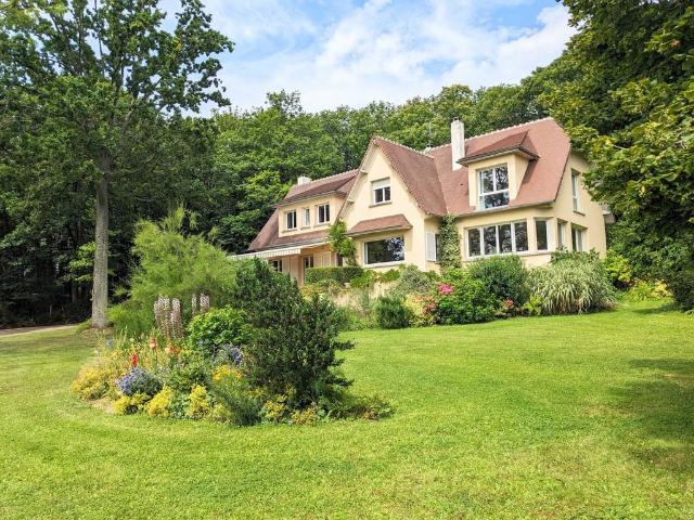 Maison de luxe de 6 chambres en vente à Bazemont, Île de France
