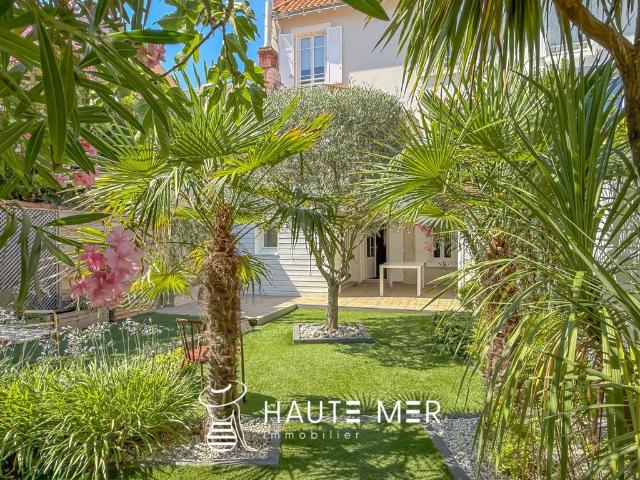 Maison de luxe de 6 chambres en vente à Les Sables d'Olonne, France