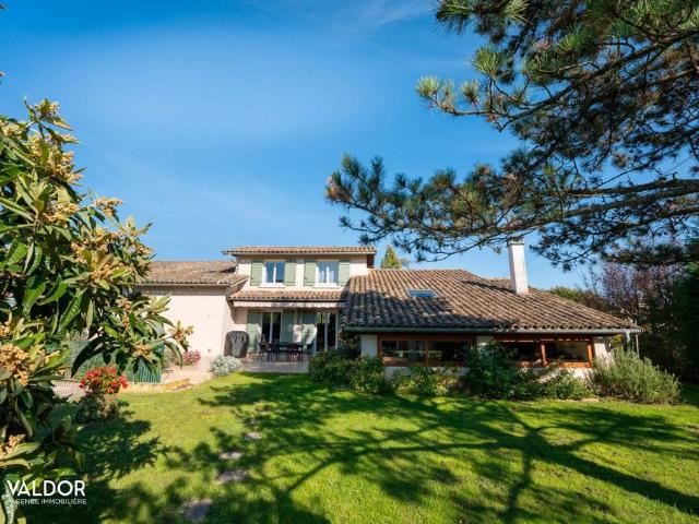 Maison de luxe de 6 chambres en vente à Saint Lager, Auvergne Rhône Alpes