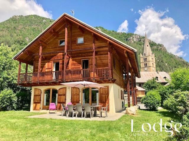 Maison de luxe de 6 chambres en vente à Pelvoux, France