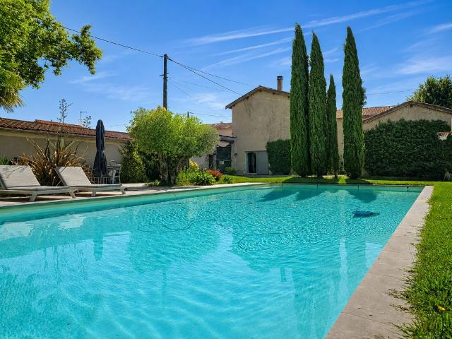 Maison de luxe de 6 chambres en vente à Villefranche sur Saône, France