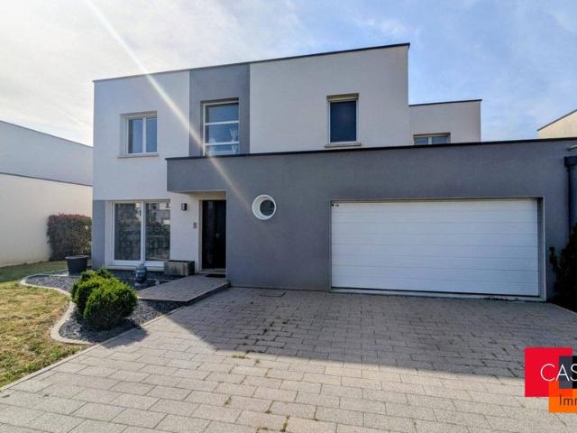 Maison de luxe de 6 pièces en vente à Marly, Grand Est