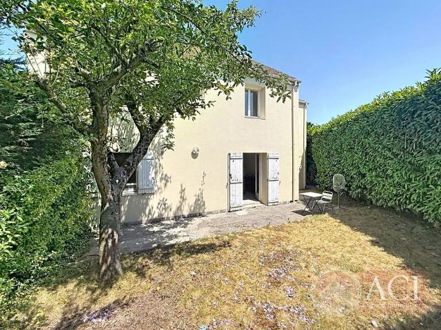 Maison de luxe de 6 pièces en vente à Montmagny, France