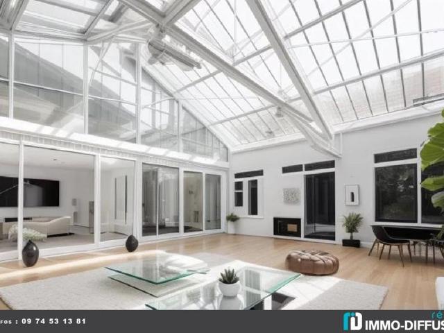 Maison de luxe de 6 pièces en vente à Montparnasse, Alésia, Montsouris, France
