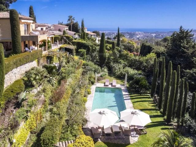 Maison de luxe de 7 chambres en vente à Mougins, France