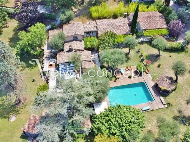 Maison de luxe de 6 pièces en vente à Opio, Provence Alpes Côte d'Azur