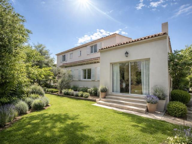 Maison de luxe de 6 pièces en vente à Aix en Provence, Provence Alpes Côte d'Azur