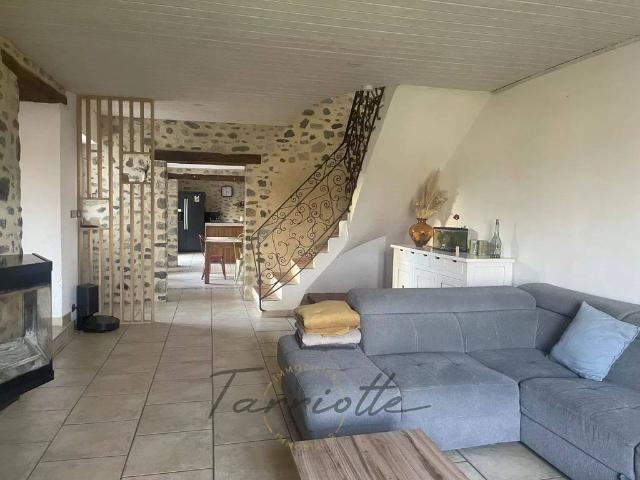 Maison de luxe de 6 pièces en vente à Alba la Romaine, France