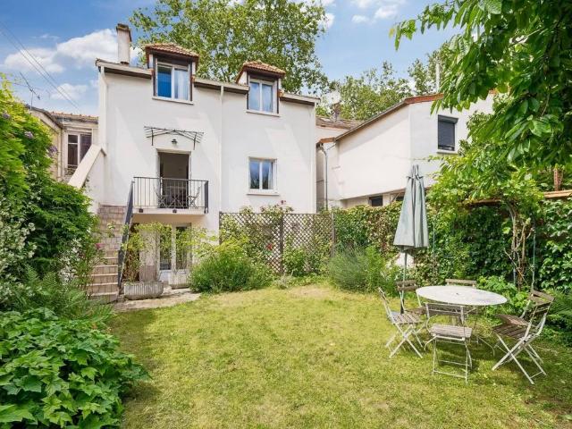 Maison de luxe de 6 pièces en vente à Bagnolet, Île de France
