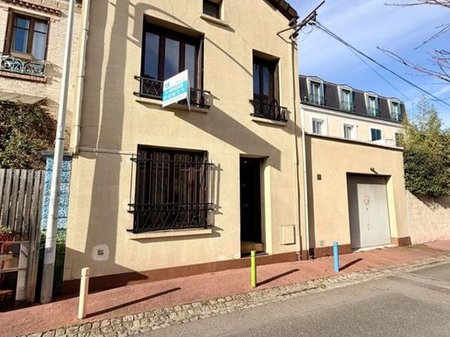 Maison de luxe de 6 pièces en vente à Bagnolet, Île de France