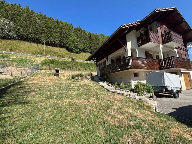Maison de luxe de 6 pièces en vente à Bellevaux, France