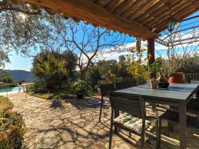 Maison de luxe de 6 pièces en vente à Cantaron, Provence Alpes Côte d'Azur
