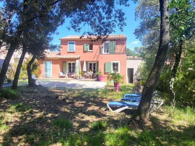 Maison de luxe de 6 pièces en vente à Castries, Occitanie
