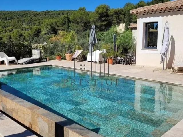 Maison de luxe de 6 pièces en vente à Ceyreste, France