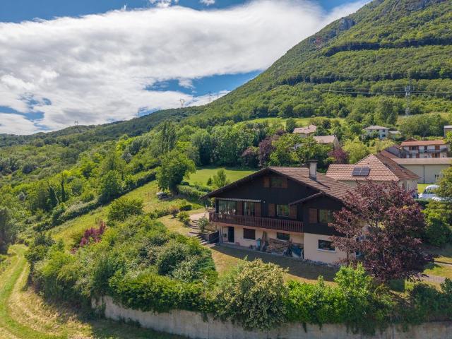 Maison de luxe de 6 pièces en vente à Collonges, Auvergne Rhône Alpes