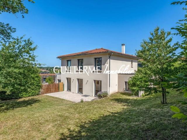 Maison de luxe de 6 pièces en vente à Dardilly, France