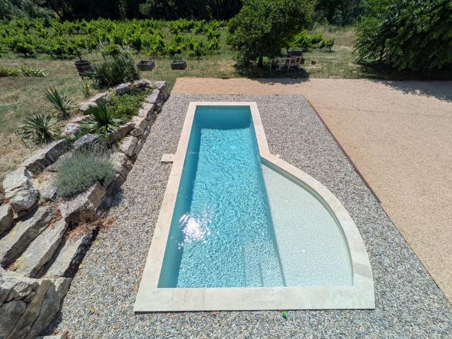 Maison de luxe de 6 pièces en vente à Faucon, France