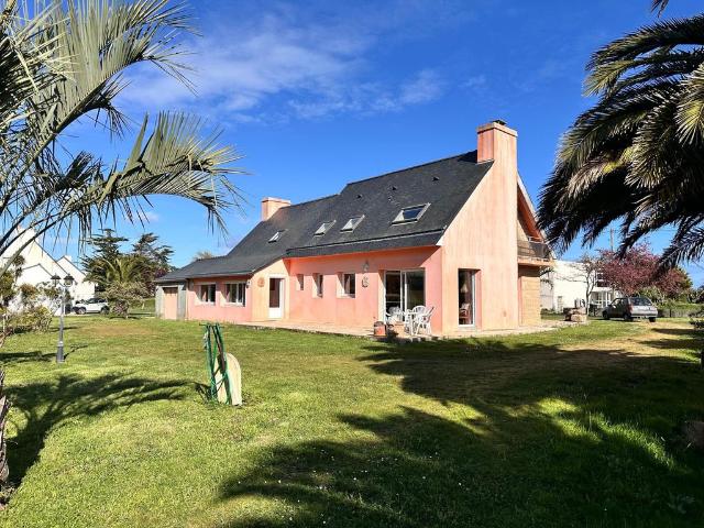 Maison de luxe de 6 pièces en vente à Groix, France