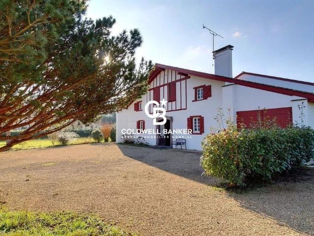Maison de luxe de 6 pièces en vente à Itxassou, France