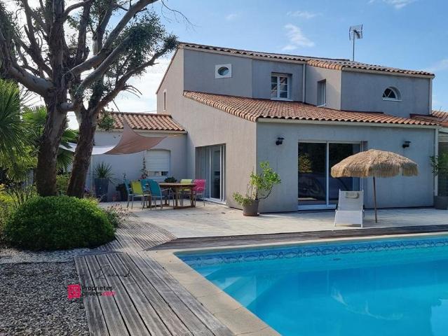 Maison de luxe de 6 pièces en vente à La Ferrière, Pays de la Loire