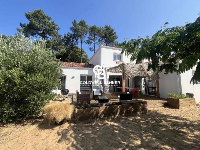Maison de luxe de 6 pièces en vente à La Tranche sur Mer, France