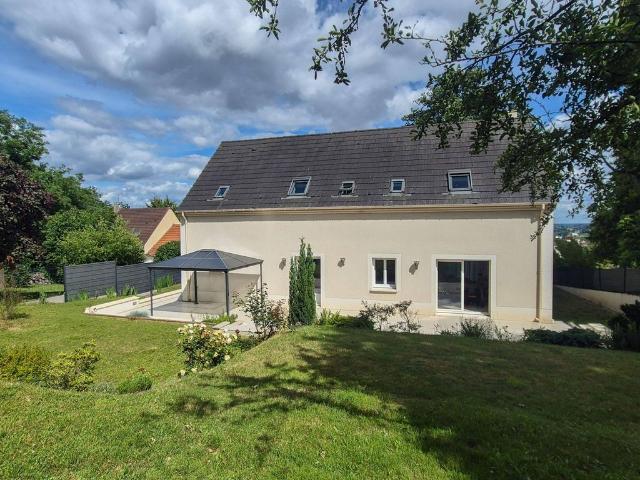 Maison de luxe de 6 pièces en vente à La Ville du Bois, France