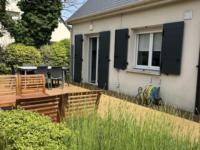Maison de luxe de 6 pièces en vente à Larmor Plage, France