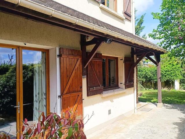 Maison de luxe de 6 pièces en vente à Le Perreux sur Marne, France