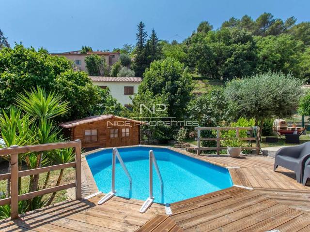 Maison de luxe de 6 pièces en vente à Levens, Provence Alpes Côte d'Azur