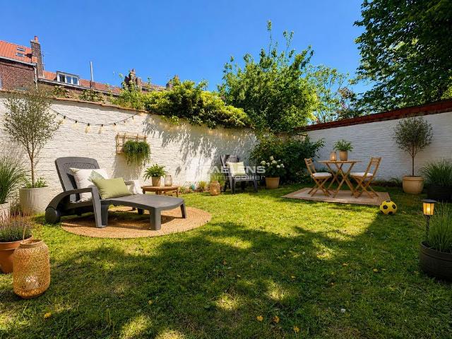 Maison de luxe de 6 pièces en vente à Lille, France