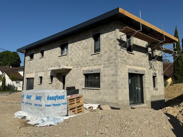 Maison de luxe de 6 pièces en vente à Prévessin Moëns, Auvergne Rhône Alpes