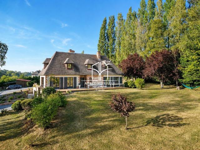 Maison de luxe de 6 pièces en vente à Quetteville, France