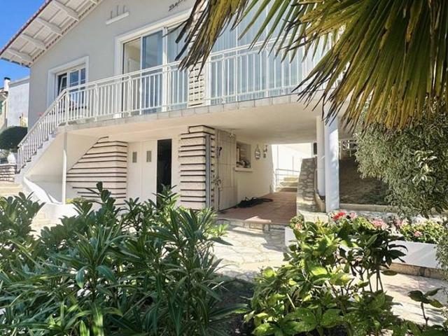 Maison de luxe de 6 pièces en vente à Ronce les Bains, Nouvelle Aquitaine