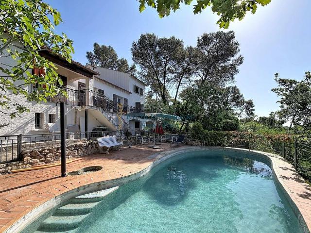 Maison de luxe en vente à Saint Clément de Rivière, Occitanie