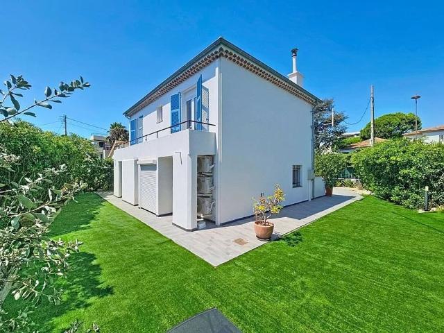Maison de luxe de 6 pièces en vente à Saint Laurent du Var, Provence Alpes Côte d'Azur