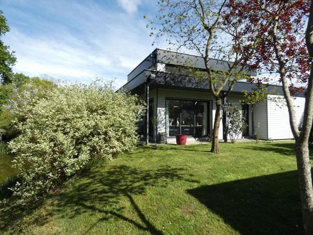 Maison de luxe de 150 m2 en vente Saint Pierre de Plesguen, Bretagne