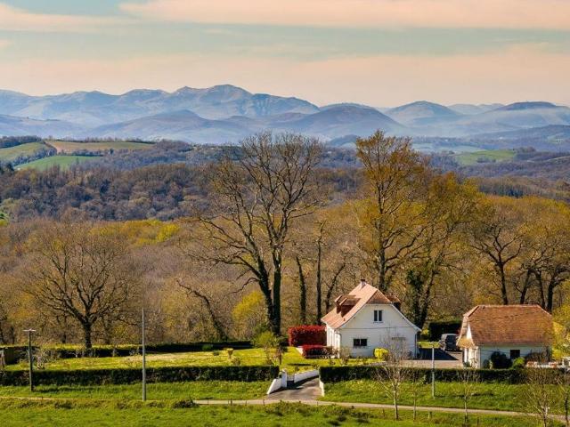 Maison de luxe de 6 pièces en vente à Salies de Béarn, Nouvelle Aquitaine